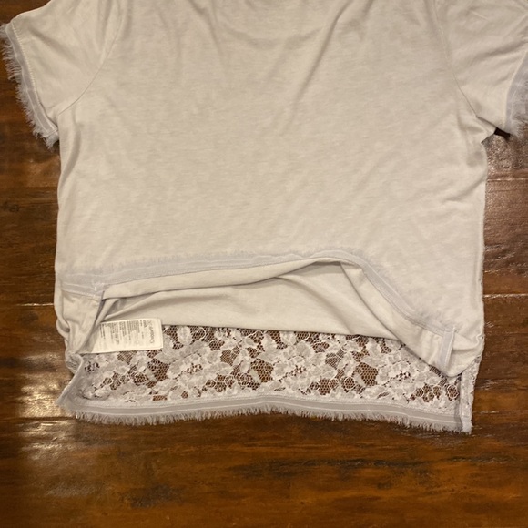 Abercrombie & Fitch Grey Lace & Sequins Short Sleeve Top w/ Frayed Edges Sz M - Picture 12 of 12